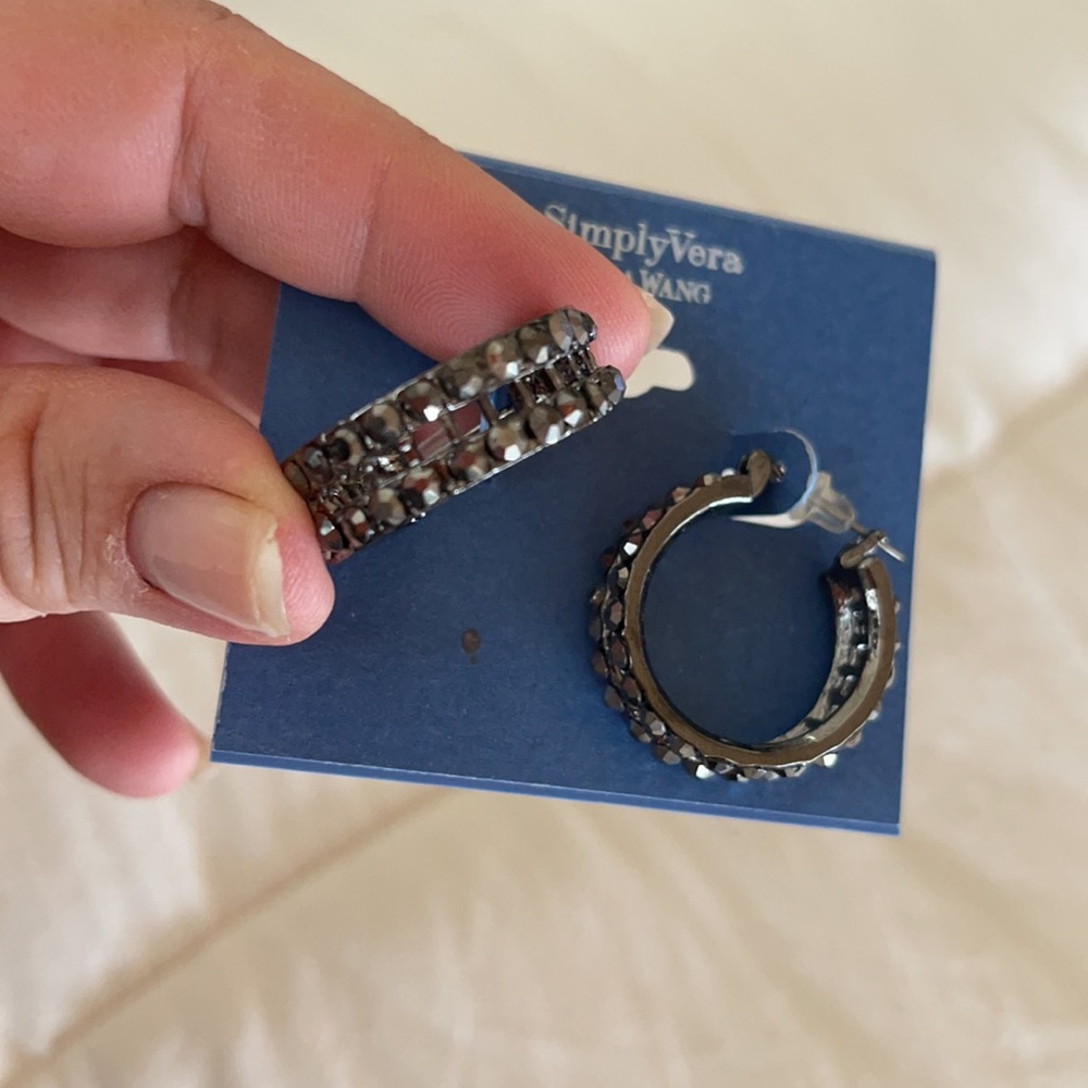 Earring bundle NWT - Picture 4 of 4
